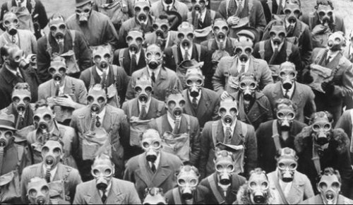 gas-masks-crowd1