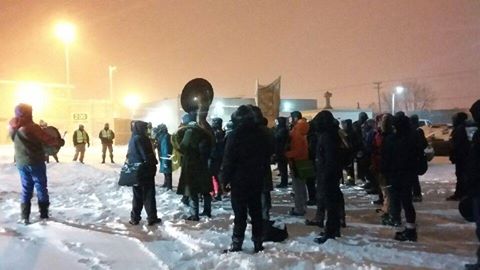 Manifestation de solidarité du Nouvel An devant les prisons à Laval et retour sur la situation à Leclerc