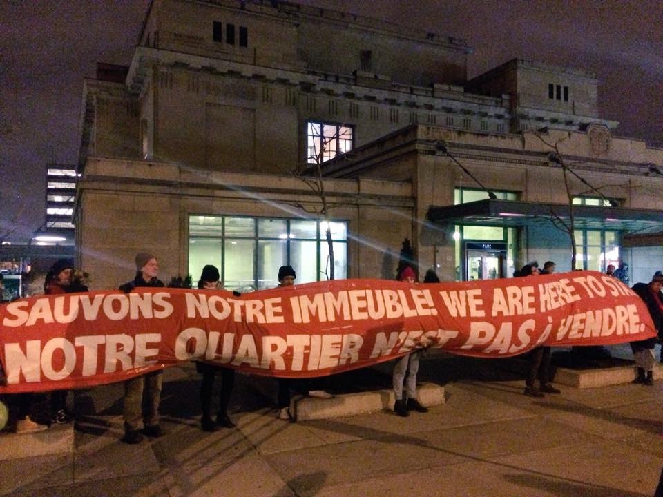 Des résident.es de Parc-Extension et des militant.es pour le droit au logement bravent la violence aux mains du Groupe BSR pour lutter contre la gentrification